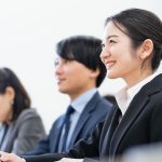 就職セミナーに参加している学生たち