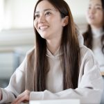 講義を受ける学生